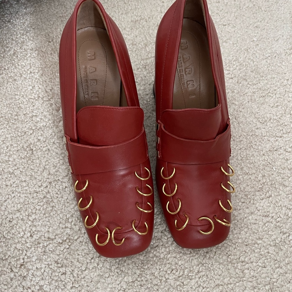 Marni Dark Red / Brown and Gold Shoes with Decorative Metal Rings